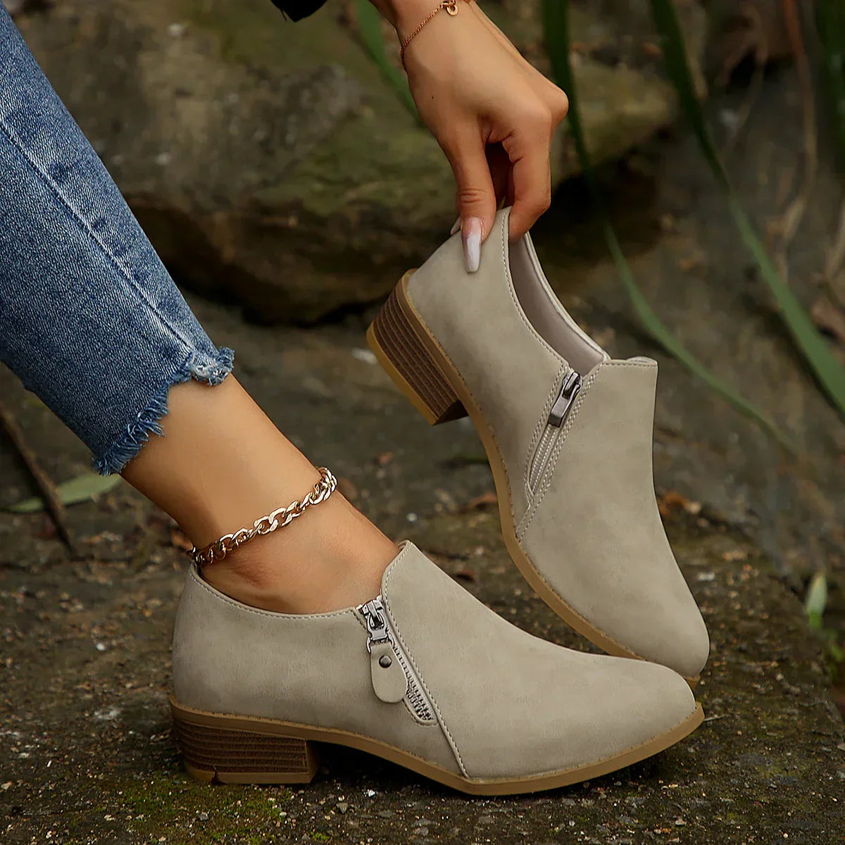 Megan | Chic Zip-Up Ankle Boots