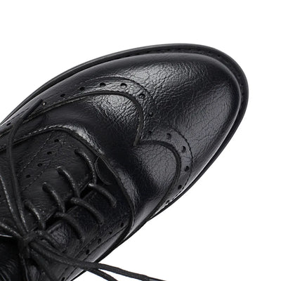 Luminosa™ Brogue Footwear