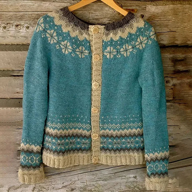 Cassandra | Cozy North Cardigan