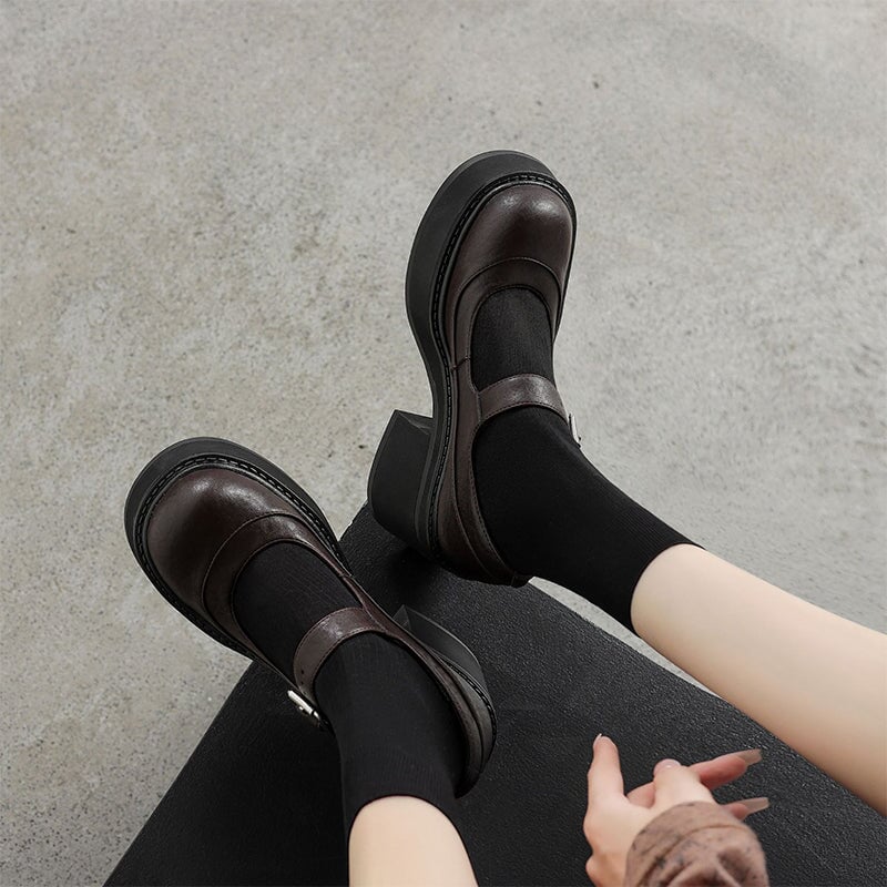 Pela™ Eco-Friendly Leather Pumps